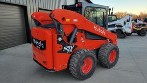 2024 Kubota SSV75รถเล็กด้านหน้ารถลื่นไถลเครื่องยนต์ Loader-74HP 3.7ตันพิกัดโหลดสำหรับการก่อสร้าง & การเกษตร - Product Image 2