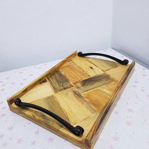 ถาดไม้คุณภาพดีที่สุด ด้ามจับโลหะ ดีไซน์หรูหรา ถาดเสิร์ฟอาหารรอมฎันจากผู้ผลิตและผู้ส่งออก - Product Image 4