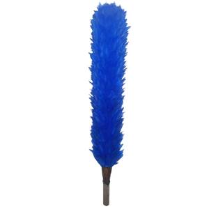 Pluma de gallina con colores de la bandera ucraniana, adornada con un diseño de patrón natural, diseñada para ser usada en decoraciones de boda. - Product Image 4