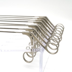 Fórceps laríngeos manuales de acero reutilizables, instrumentos quirúrgicos ENT para cirugía laríngea de Zuol - Product Image 1