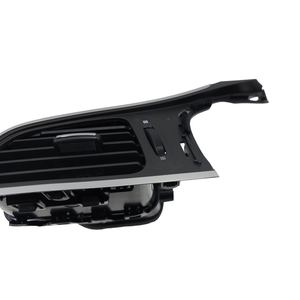 GRILLE D'AÉRATION GAUCHE DU TABLEAU DE BORD RENAULT Kadjar Série 687610165R (15>) - Product Image 2
