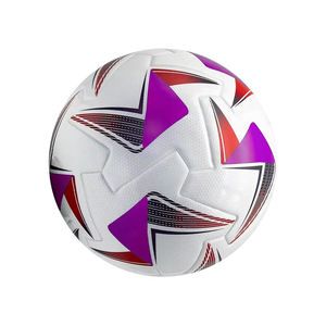 Ballons de football de club en cuir PU de qualité supérieure, design personnalisé, taille 5, thermocollés, imperméables, fabriqués au Pakistan. - Product Image 3