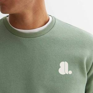 Nueva Llegada: Sudadera de Cuello Redondo para Hombre, Corte Regular, con Logotipo Personalizado, Diseño Lavado al Ácido, Transpirable, 380g, Invierno, 100% Algodón, Color Sólido - Product Image 4