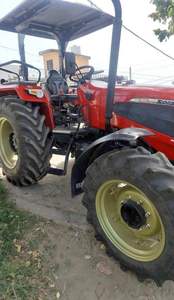 Tracteur à roues 4x4 2022 Solis 6524 utilisé avec 500 heures de moteur d'entraînement à engrenages 2WD et composants d'engrenage inclus - Product Image 2