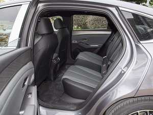 Vehículo Eléctrico Usado 2025 Qin L DM-I, Modelo Híbrido y Enchufable de Nueva Energía con Autonomía de 201-300 km, Batería de 50-70 kWh, Potencia de 120 kW - Product Image 6