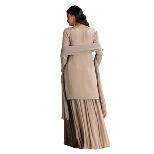 ชุด kurta สีน้ำตาลอ่อนพร้อมเลื่อมพาลาซโซและ dupatta เครื่องแต่งกายชาติพันธุ์สำหรับผู้หญิงขายส่งโรงงานผลิตตามสั่ง - Product Image 5