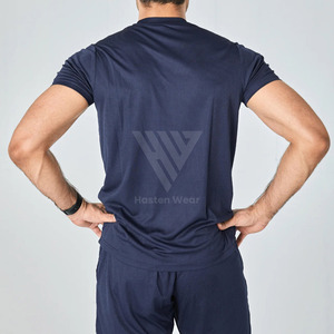 Camiseta Deportiva de Alta Calidad 100% Poliéster para Hombre, para Gimnasio, Correr al Aire Libre, Transpirable, Cómoda, Ajustada - Product Image 3