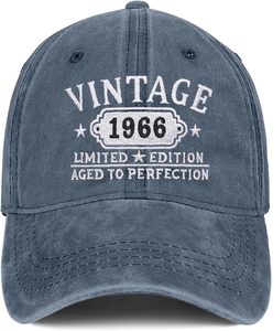 Casquette de baseball personnalisée avec logo de taureau brodé en 3D, patch latéral bicolore crème et vert, 6 panneaux structurés, style rétro, fermeture snapback, 100% coton - Product Image 1