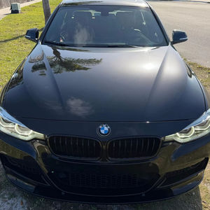 BMW 340i S-edan 2018 d'occasion en bon état, 52 500 milles, moteur turbo 6 cylindres, packs M Sport et Premium, provenance sud des États-Unis - Product Image 1