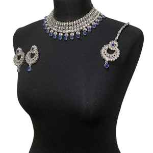 Vente en gros de parures de bijoux tendance pour femmes en cuivre plaqué or et acier inoxydable avec zircon, 3 pièces, pour mariages et fêtes - Product Image 2