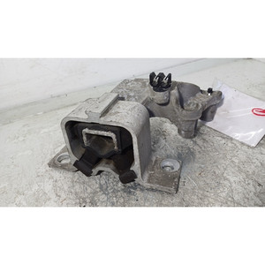 Support moteur DACIA Duster Série 112104991R H4M730 essence 1598 (17>24) - Product Image 1
