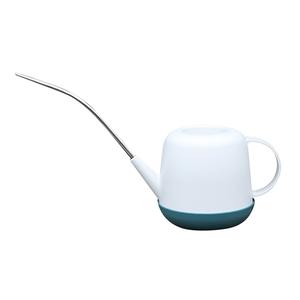 Arrosoir en métal de style urbain élégant avec finition blanc mat idéal pour les bureaux de maisons modernes et la décoration végétale élégante - Product Image 3