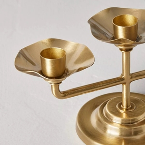 เชิงเทียนทองเหลืองโบราณ หรูหรา ขายดีที่สุด อุปกรณ์ตกแต่งงานแต่งงาน เชิงเทียนทองคำแบบราชวงศ์ ราคาดีที่สุด - Product Image 6