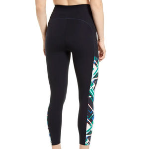 Dernier modèle de legging pour femmes Gym Wear Legging pour femmes Taille moyenne Tenue décontractée Leggings pour femmes fabriqués avec de bons matériaux Service OEM - Product Image 3