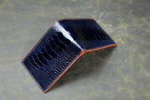 Custom Logo <b>Men's</b> Vintage Real Leather <b>Wallet</b> <b>Small</b> and Fashionable with Card Slots Open Closure Portable-LBW-0303 - Product Image 3