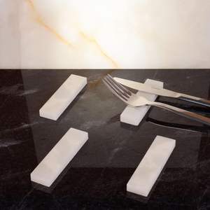 Meilleur vendeur Repose-couteaux en marbre de qualité supérieure pour organiser des dîners créant une ambiance et un style de repas sophistiqués - Product Image 6