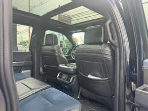 Ford F-150 SuperCrew 4x4 Noir d'occasion 2024, Conduite à Gauche, Pack Route, Pack Remorquage, Sièges en Cuir, Système de Navigation, Télécommande - Product Image 6