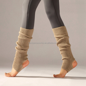 All'ingrosso scarpe calde in acrilico da donna <span class=keywords><strong>con</strong></span> Logo personalizzato calze da ballo Yoga <span class=keywords><strong>con</strong></span> foro per il <span class=keywords><strong>tacco</strong></span> in colori caramella - Product Image 3