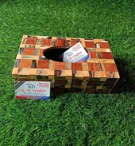 Elegante Caja para Pañuelos Hecha a Mano con Incrustaciones de Hueso y Nácar con Diseño Floral, Perfecta para Logotipo Personalizado, Uso en el Hogar y Hostelería - Product Image 1