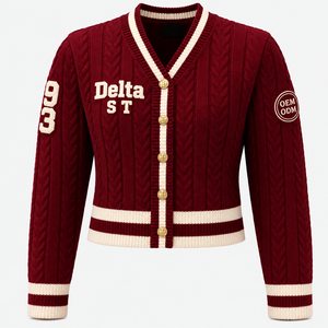 Cardigan court Delta DST Mahroon personnalisé pour sororité, OEM ODM, pull en tricot torsadé boutonné brodé 100 % coton pour femme - Product Image 5