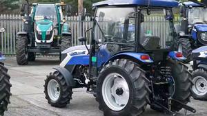 2024 LS para tractor con cabina y bomba de núcleo de cargador y componentes de caja de cambios disponibles para la venta - Product Image 3