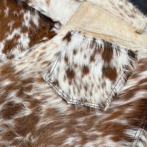 เสื้อผ้าผู้หญิงลายปักวัวแบบกำหนดเอง ระบายอากาศได้ดี ติดกระดุม สไตล์ไฮสตรีท สำหรับฤดูร้อน - Product Image 6