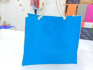 กระเป๋าโท้ทผ้าใบผ้าฝ้ายเป็นมิตรต่อสิ่งแวดล้อมพิมพ์ลายได้เองพร้อมโลโก้และลายสำหรับโปรโมชั่นชอปปิงปอกระเจา - Product Image 5