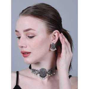 Boucles d'oreilles de soirée rondes en zircon motif paon - Product Image 1