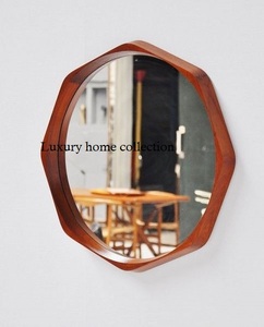 Cadre de miroir artisanal unique en bois durable de haute qualité adapté à la décoration murale intemporelle - Product Image 4