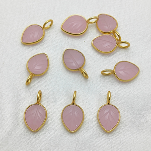 จี้รูปใบไม้แกะสลักด้วยมือ ประดับเพชร เงินแท้ชุบทอง สำหรับชาวคริสต์ ดีไซน์มินิมอล ขายส่งสำหรับงานแต่งงาน - Product Image 3