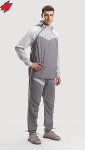 Nouvel Arrivage Survêtement d'Hiver Personnalisé pour Femme à Capuche Uni Grande Taille Style Urbain Respirant Service OEM - Product Image 3