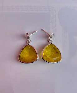 Pendiente hecho a mano de zafiro amarillo de Plata de Ley 925, hermoso pendiente de mujer, pendiente de piedra amarilla. - Product Image 6