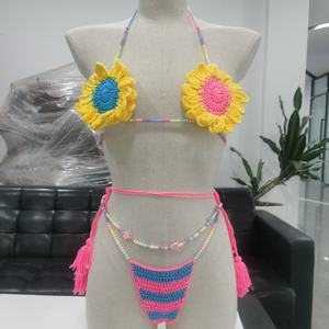 Ensemble de maillot de bain au crochet motif tournesol uni, style mode euro-américaine, bikini tricoté à la main, bas de maillot de bain string ajouré - Product Image 4