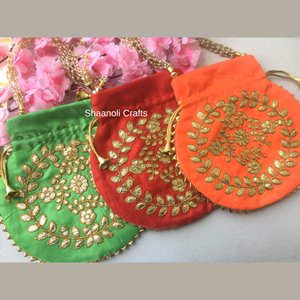 Rajasthani Designer Potli Sacs Khajuri Potli, Sacs Potli Brodés Beaux Zari Travail Patli Sacs pour Femmes Faveurs De Mariage - Product Image 4