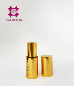 컬러 빈 립스틱 또는 립밤 알루미늄 바디와 맞춤형 로고가 있는 화장품 튜브
