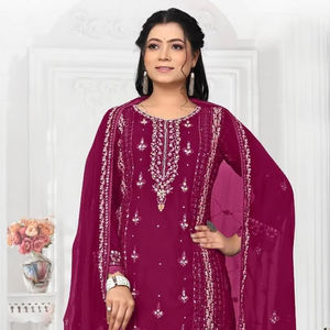 Georgette Shalwar Kameez Set con bordado pesado Khatli, Patch Work Santoon Bottom y bordado Dupatta Juego de 4 piezas - Product Image 1