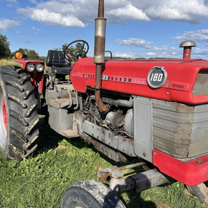 Tracteur Massey Ferguson 180 robuste, parfait pour le travail du sol, le transport et la préparation du sol - Product Image 4