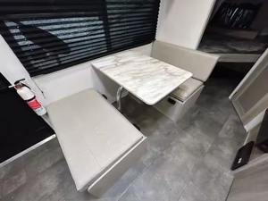 Mini remolque todoterreno en forma de lágrima multifuncional ligero listo para exportar para viajes pequeños con vehículo o coche - Product Image 3