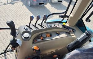Lovol รถแทรกเตอร์การเกษตรสำหรับงานหนัก4WD เครื่องยนต์แรงบิดสูงระบบไฮดรอลิกส์ขั้นสูงและเทคโนโลยีการเกษตรที่แม่นยำ - Product Image 6