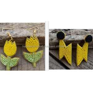 Boucles d'oreilles tendance en perles de résine peintes à la main, écologiques, style été, bijoux légers pour femmes, idéales pour offrir et la vente en gros - Product Image 2