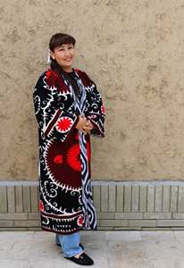 Chaqueta larga Bohemia elegante con borde libre Suzani, Kimonos largos Suzani bordados, chaqueta para mujer, chaqueta bordada hecha a mano Floral, estilo popular - Product Image 2