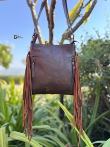 Bolso de Hombro Estilo Bohemio Vintage con Flecos, Diseño Occidental, Tallado a Mano, Cuero Vacuno, Piel, Estilo Gitano - Product Image 3