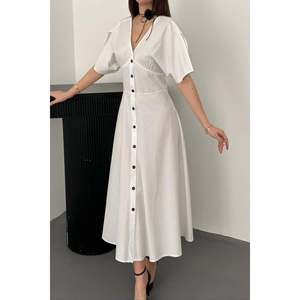 Robe en popeline blanche boutonnée mi-longue - Blanc - Product Image 5