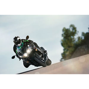 Kawasaki Ninja ZX-14R 2022 - Product Image 3