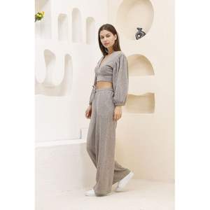 เสื้อผู้หญิงขายส่ง คอลเลคชั่นครอป - Product Image 6