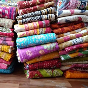 100% bio assorti Vintage Kantha coton couette doux confortable 55*85 pouces fait à la main inde lin jette la conception de caractère solide - Product Image 1