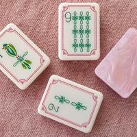 Tuiles de Mahjong américaines en opale rose de luxe, ensemble de 160 tuiles, artisanat en acrylique de qualité supérieure, collection héritage chinois pour les jeux de fête.