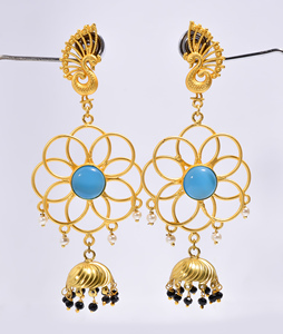 Boucles d'oreilles mode pour filles en laiton plaqué or 14 carats avec pierres précieuses faites à la main fabricant de bijoux en laiton fin - Product Image 2