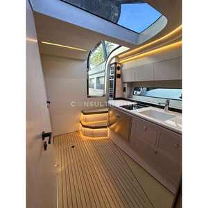 Yacht à moteur Focus 3X, bateau de patrouille de luxe, croisière touristique, pêche, transport, coque en fibre de verre durable, soudée, utilisation en rivière - Product Image 3