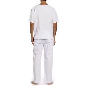 Uniforme manteau blanc conçu pour les médecins masculins avec poches fonctionnelles et finition résistante aux taches Uniforme de médecin pour hommes - Product Image 5